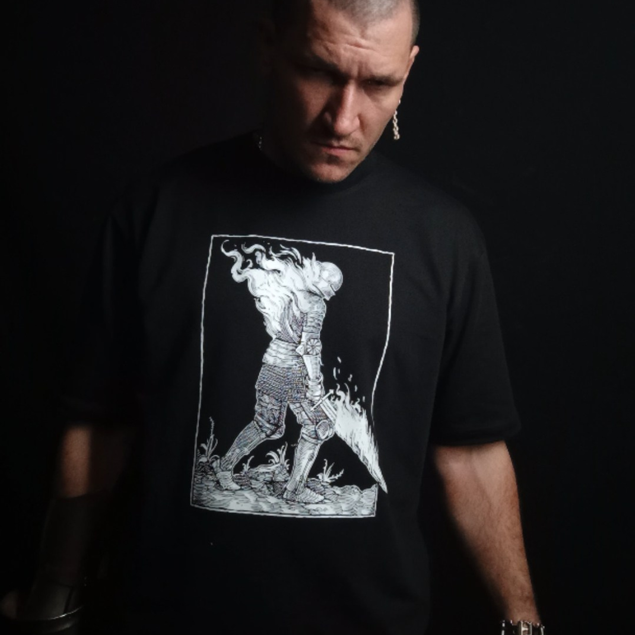 Мерч. Фотограф Александр Никитин. Съёмка в доспехах. Санкт-Петербург. nikitin_photo