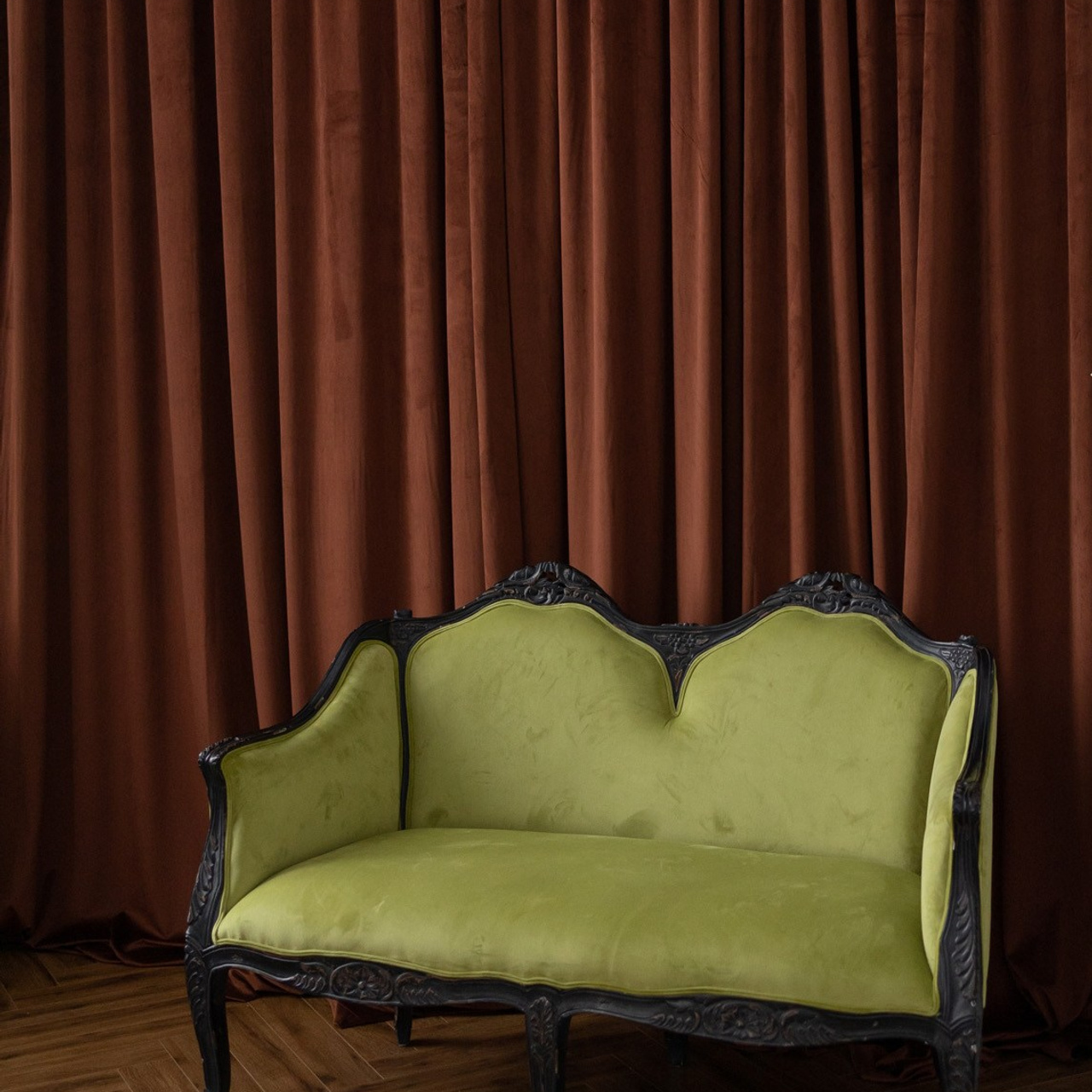 Актуальный интерьер фотостудий Брянска на Ноябрь, Декабрь 2025 и начала Января 2026