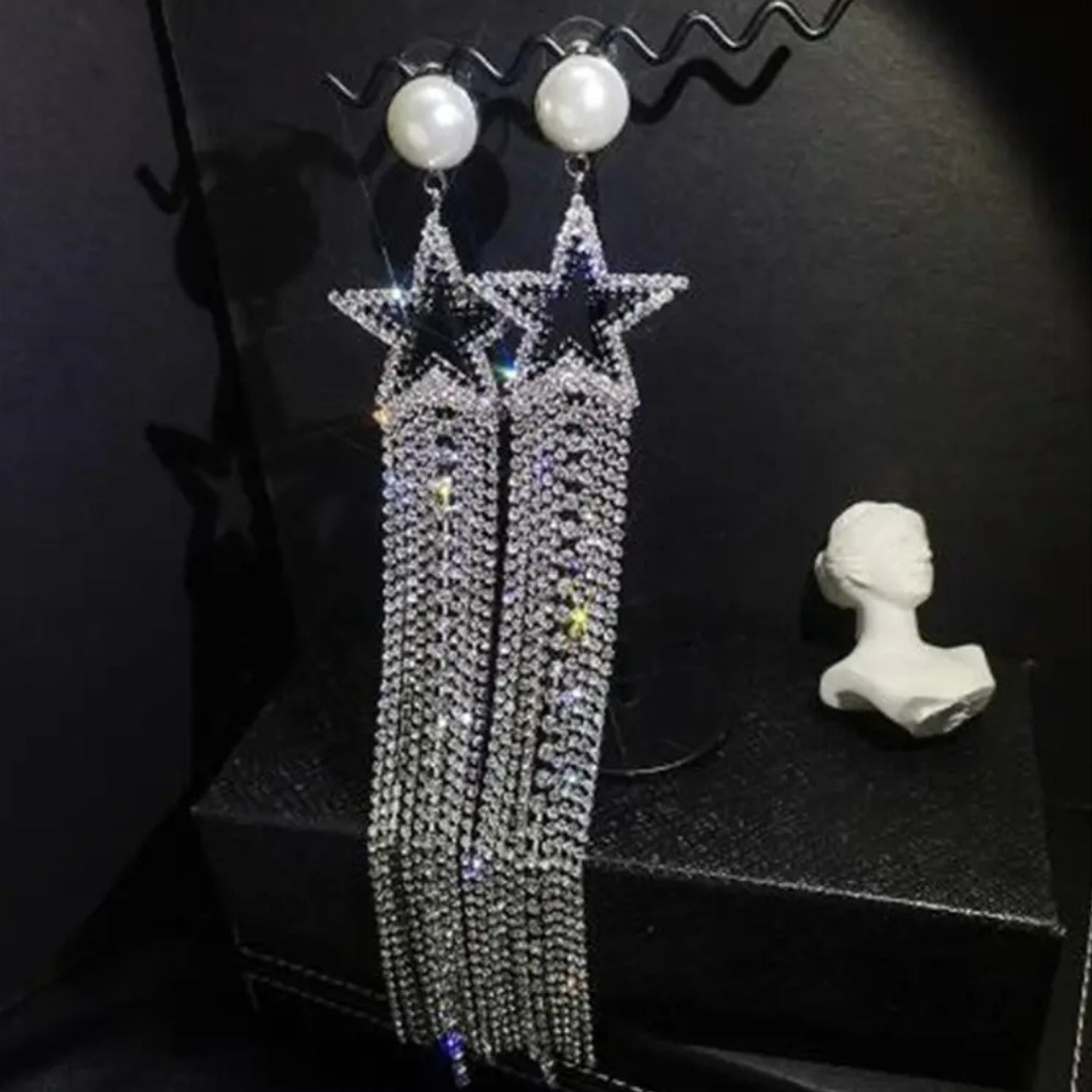 Серьги крупные со стразами