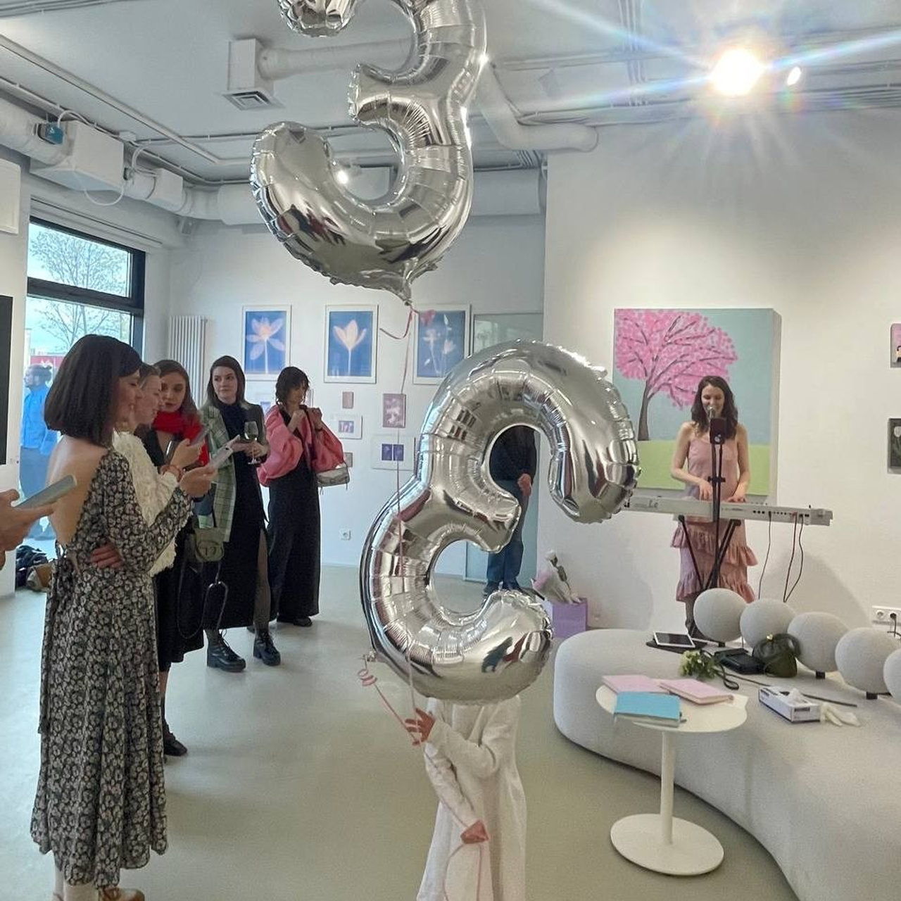 КНИГА ХУДОЖНИКА PINK WORD RED FLAG. Бюро Индульгенции Серафима Бучинская продюсер дизайнер художница СПб