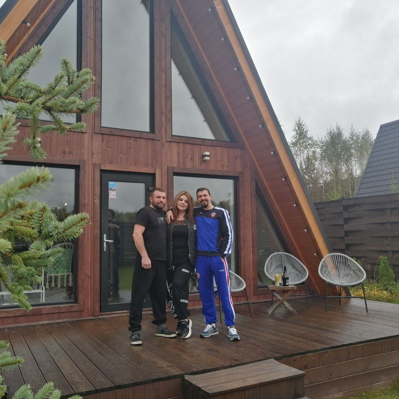 Аренда дома с чаном баней на Новый год - Загородный домик на 6 человек. Коттедж А-фрейм с баней и уличным чаном в Подмосковье - в аренду для отдыха