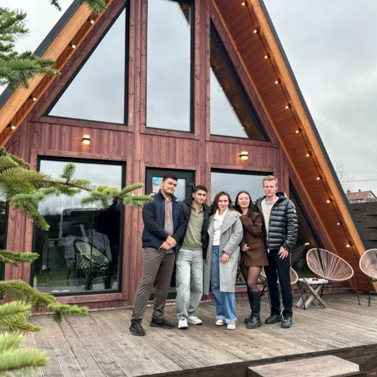 Коттедж А-фрейм с баней и уличным чаном в Подмосковье - в аренду для отдыха