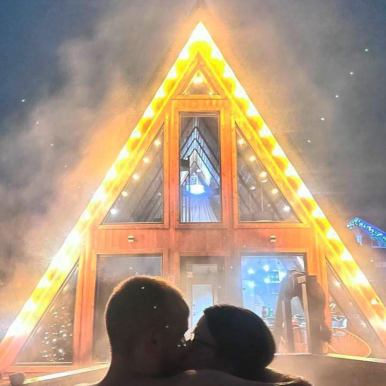 Аренда дома с чаном баней на Новый год - Загородный домик на 6 человек. Коттедж А-фрейм с баней и уличным чаном в Подмосковье - в аренду для отдыха