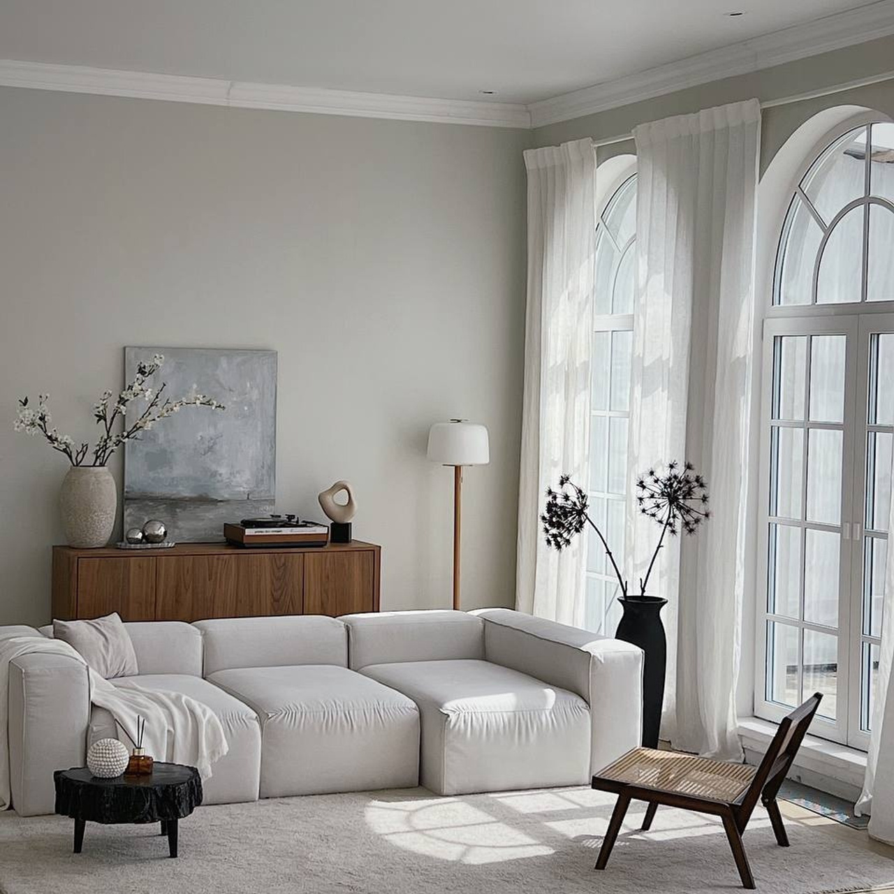 MIMIKA. Профессиональный фотограф беременности в СПБ. Стильные фотосессии беременности в стиле минимализм и классическая фотография