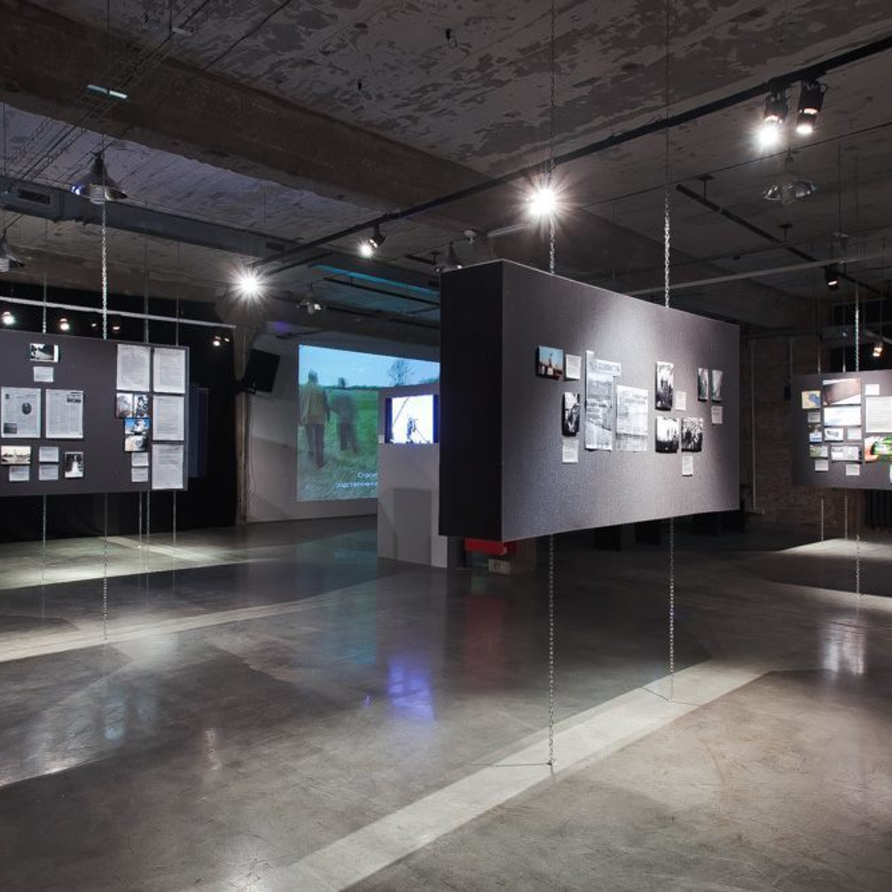 ABSENT MONUMENTS. Inna Dodiomova artist