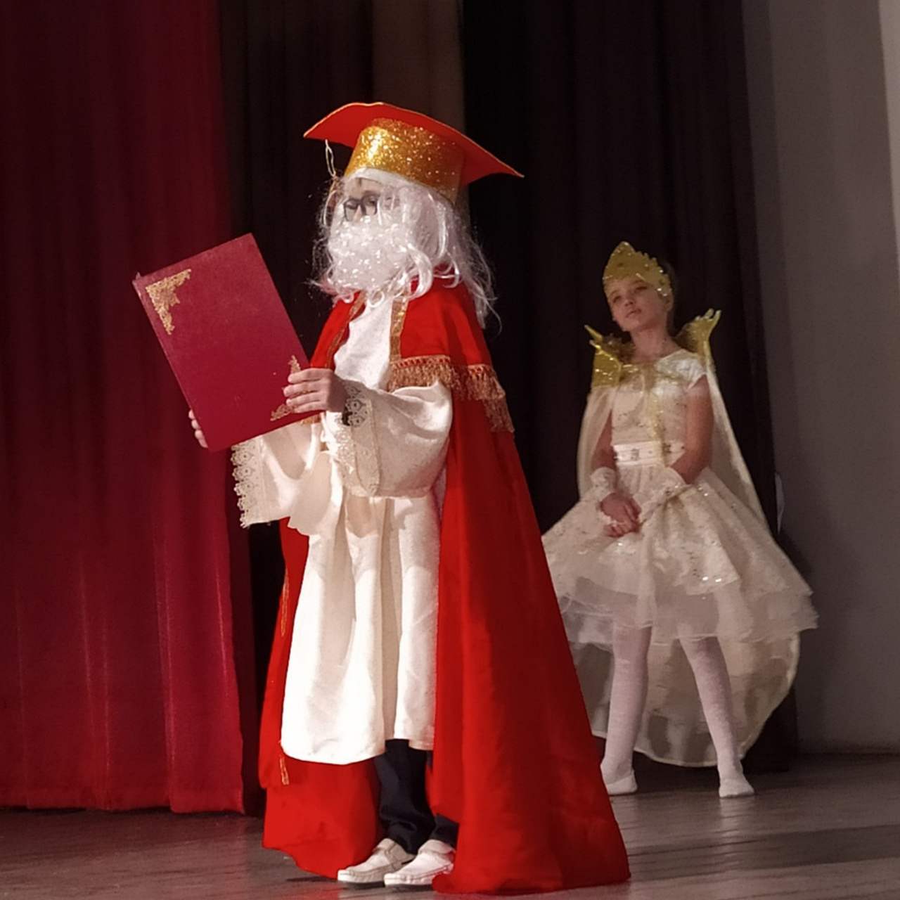 Двенадцать месяцев