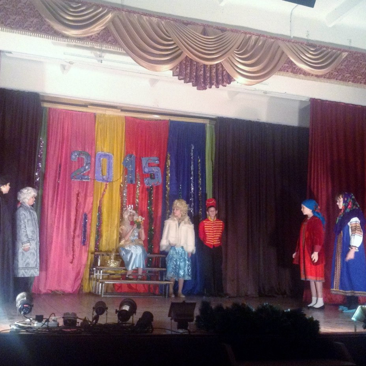 Двенадцать месяцев