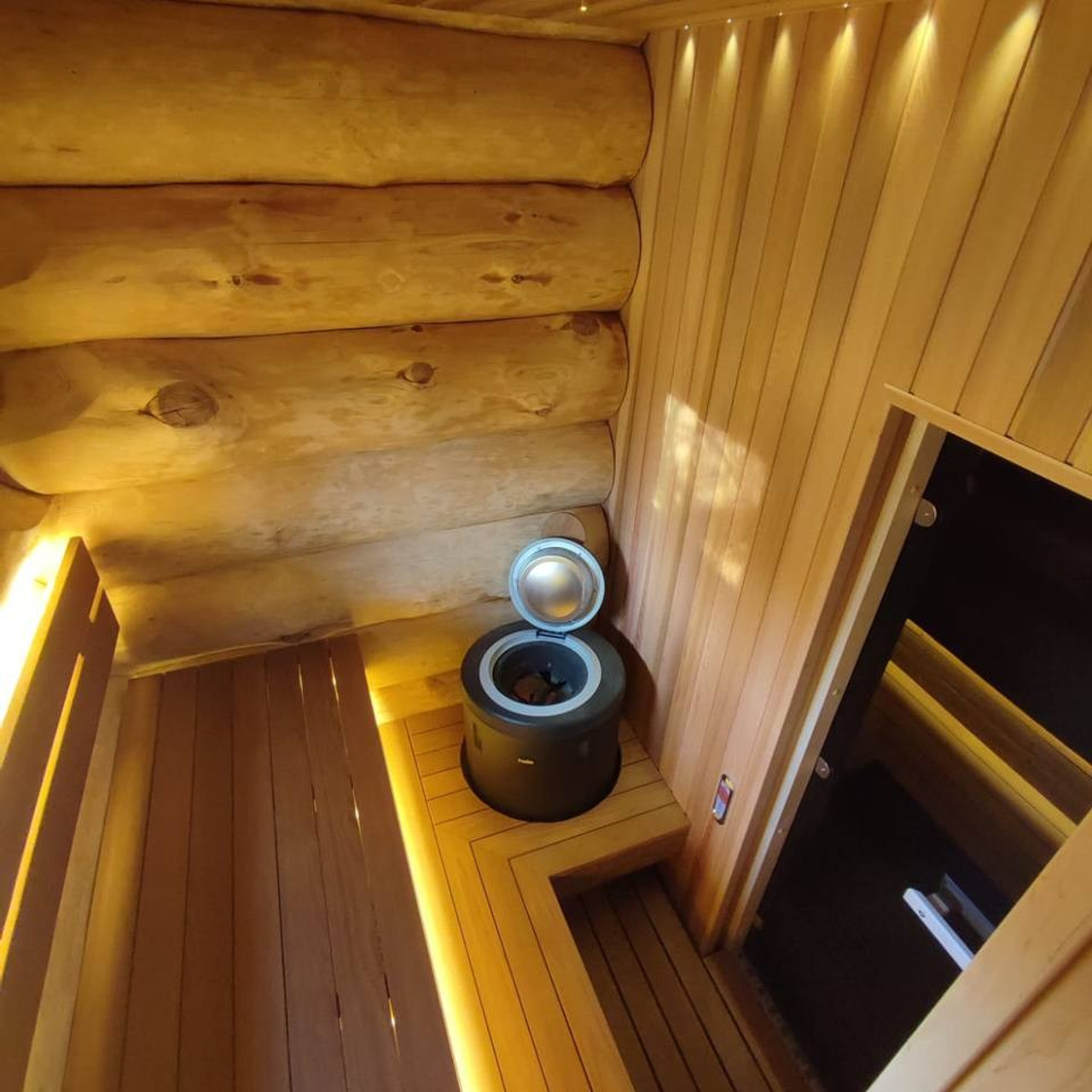 интерьер парной в деревянном доме