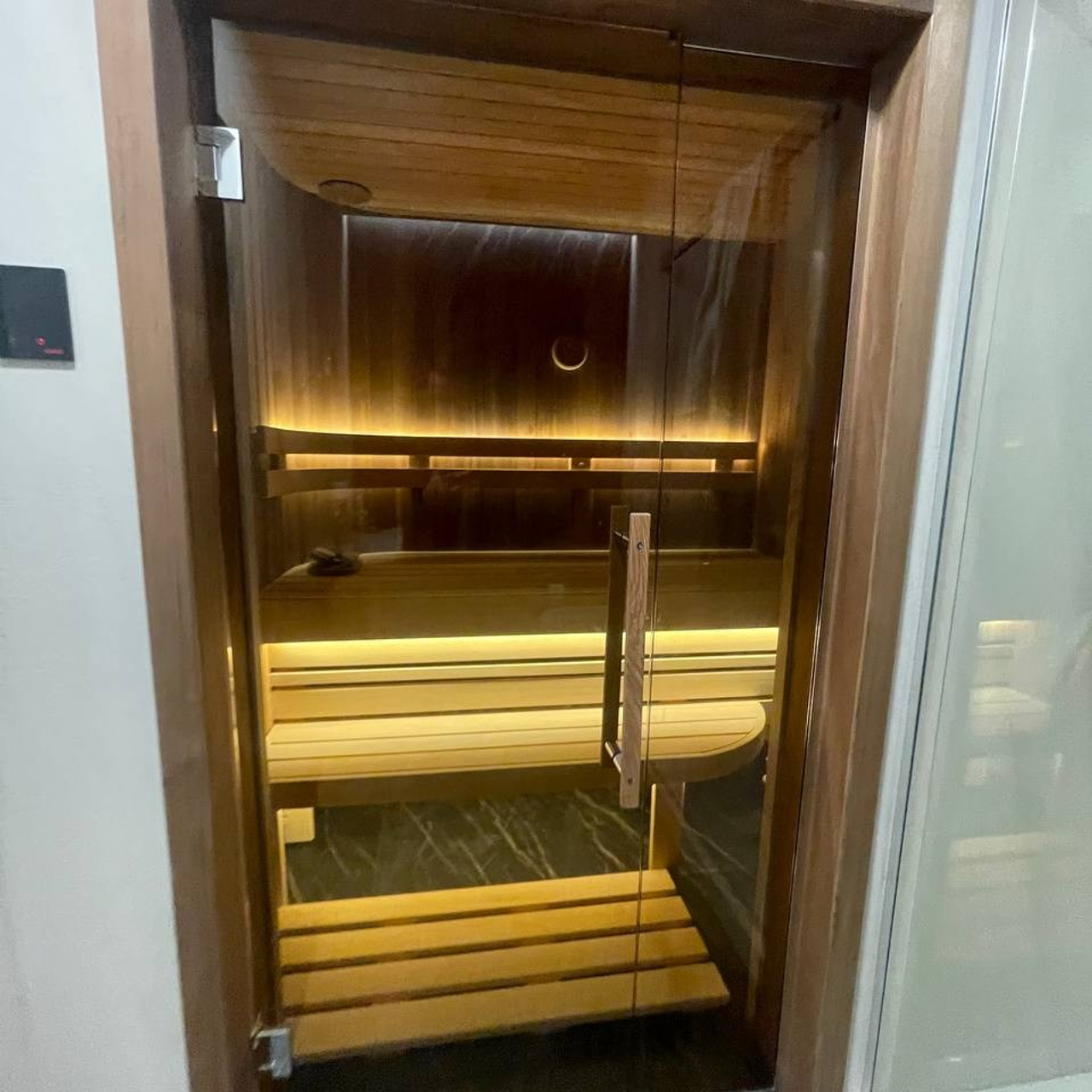 сауна в квартире из кедра