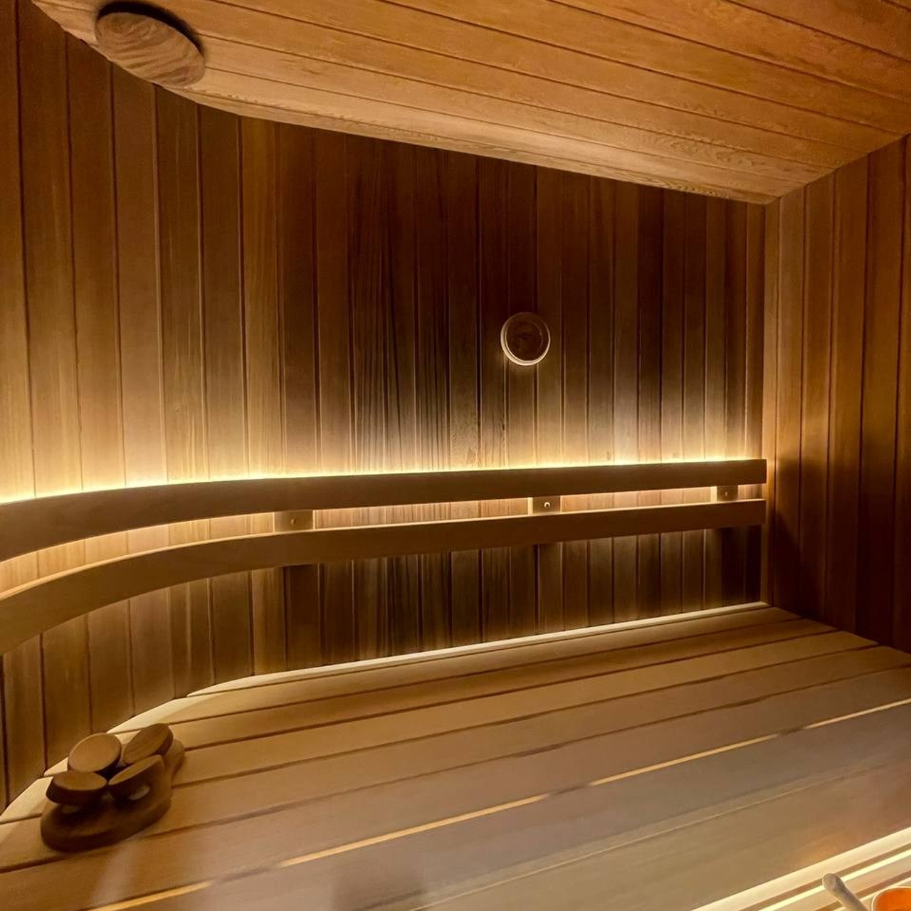 полки из абаша в сауне