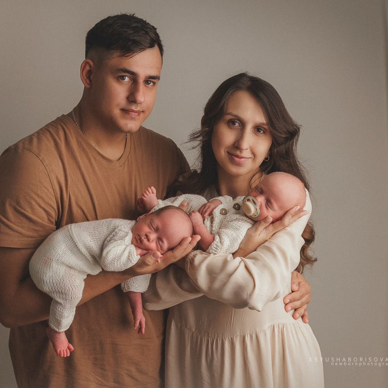 Двойня новорожденные. Фотограф новорожденных в Магнитогорске Ксюша Борисова