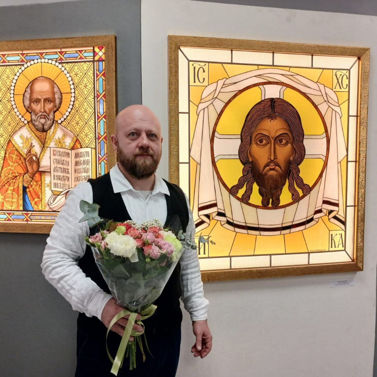 художник Владимир Михайлов