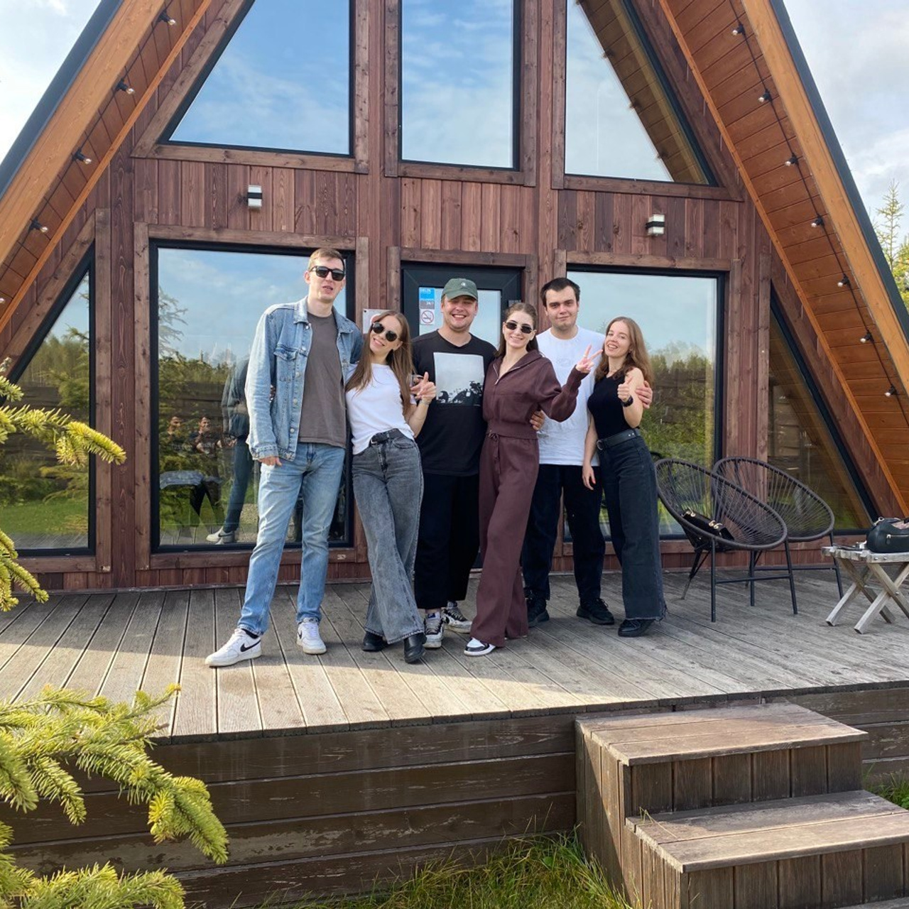 Треугольный коттедж на сутки с чаном, баней мангалом — заказать на 6 человек