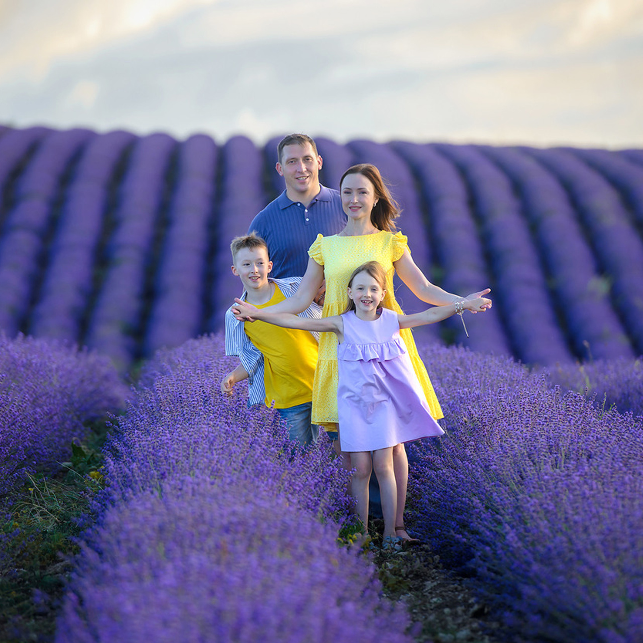 Фотограф Форос, ЮБК и Севастополь. Фотосессия в лавандовом поле для семьи с детьми