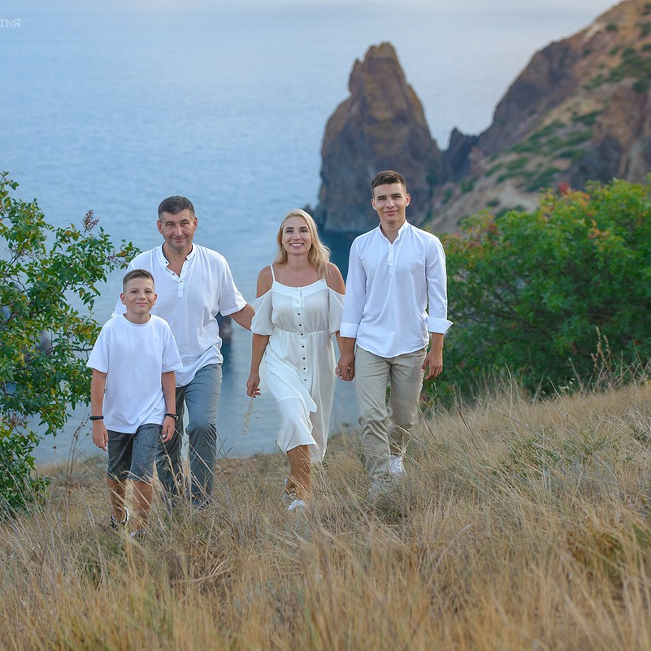 Фотограф Севастополь. Фотосессия на природе на Фиоленте