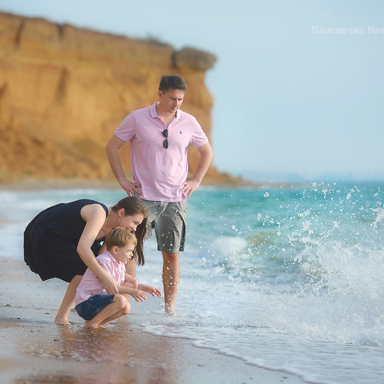 Семейный фотограф в Севастополе. Фотосессия на пляже в Каче