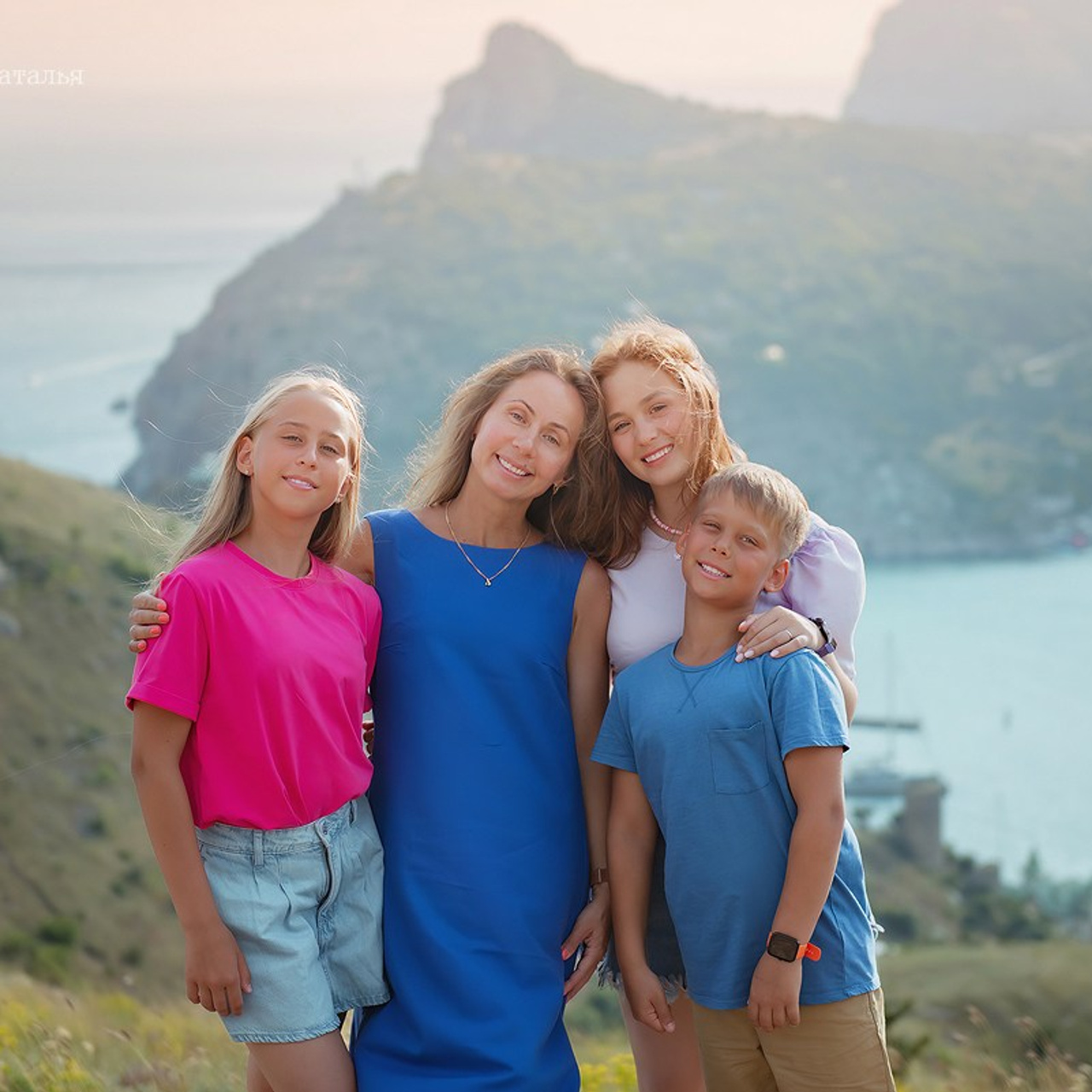 Фотограф Севастополь. Фотосессия семейная с видом на бухту