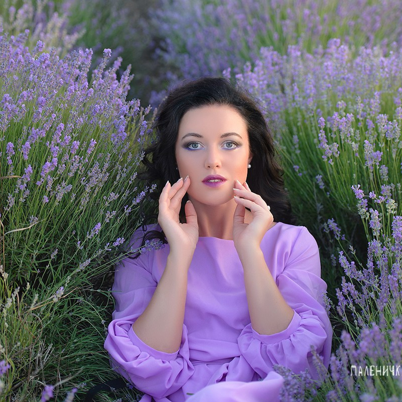 Профессиональная фотосессия в лавандовом поле в Крыму. Фотограф в Крыму и Севастополе