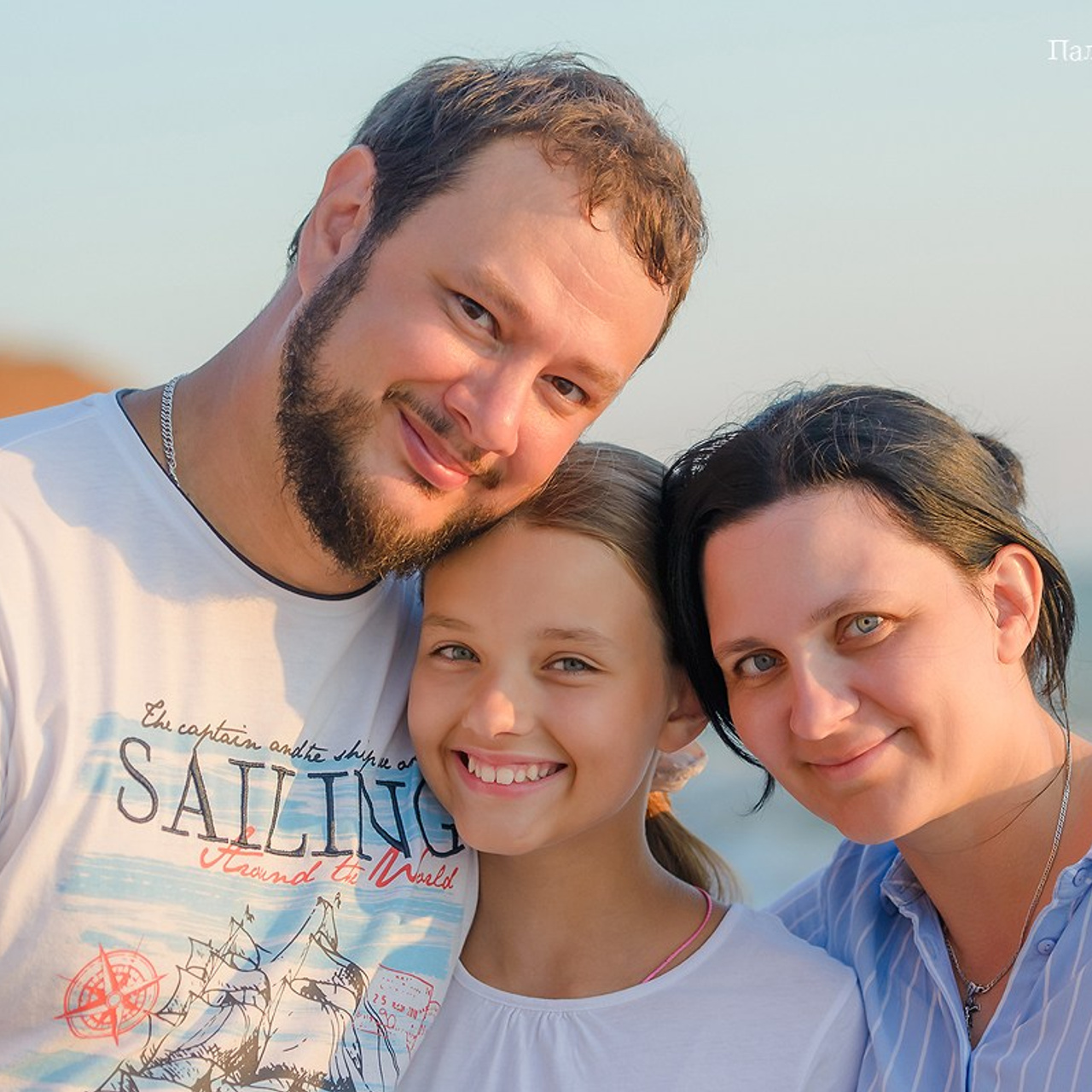 Фотосессия у моря в Севастополе. Семейный портрет