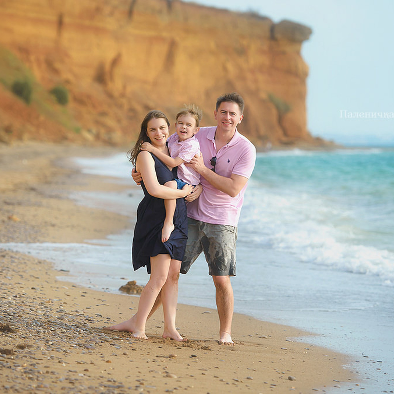 Детский и семейный фотограф в Севастополе. Фотосессия на пляже