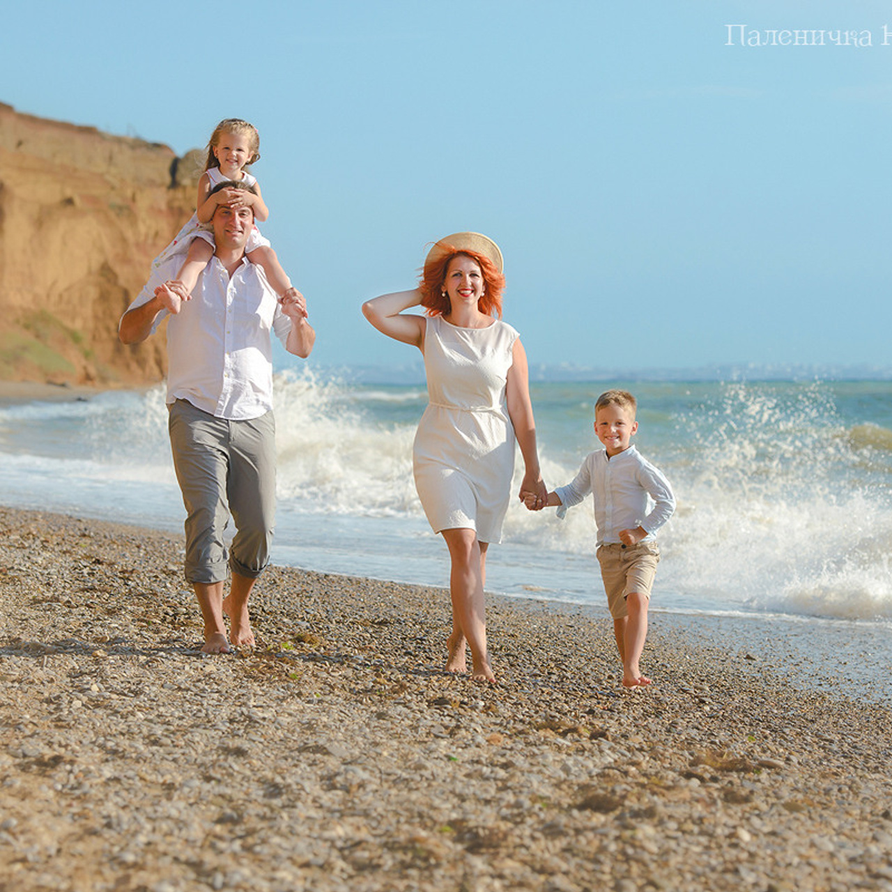 Фотосессия у моря, на берегу в Севастополе