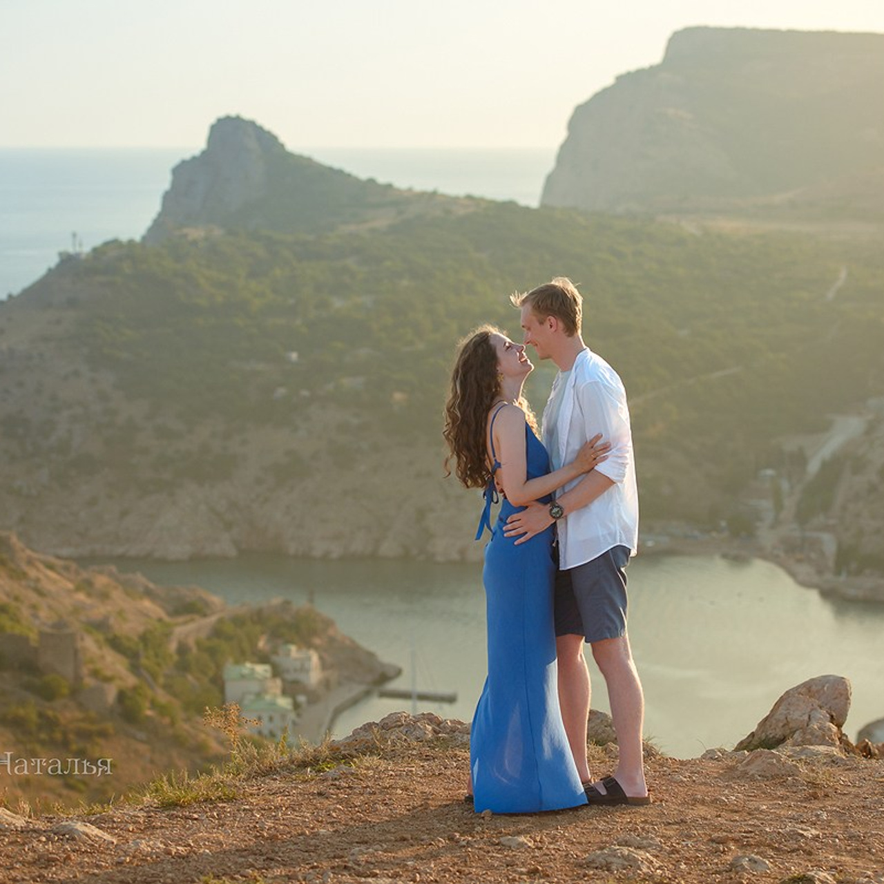 Фотограф в Балаклаве и Севастополе.  Фотосессия для влюбленных