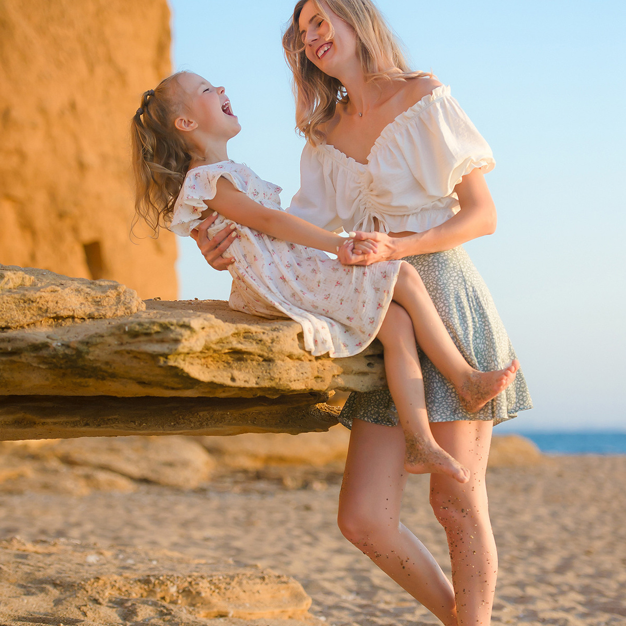 Семейный фотограф Севастополь.  Фотосессия у моря