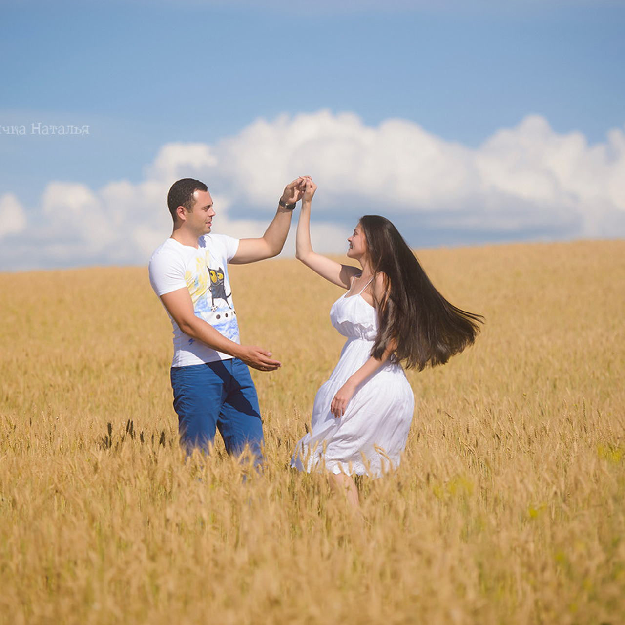 Семейный фотограф в Севастополе. Фотосессия для двоих на природе