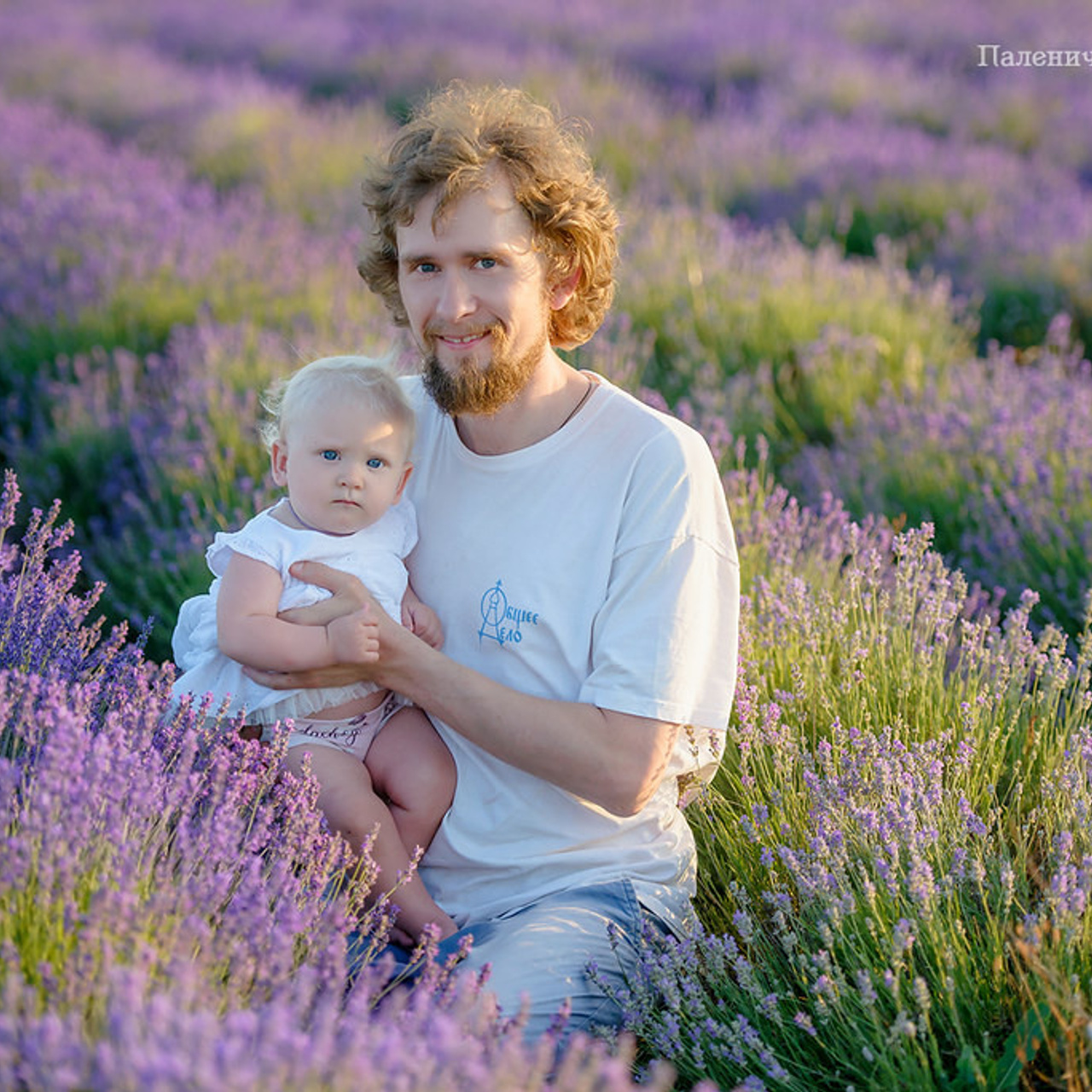 Семейная фотосессия на лавандовой ферме в Крыму