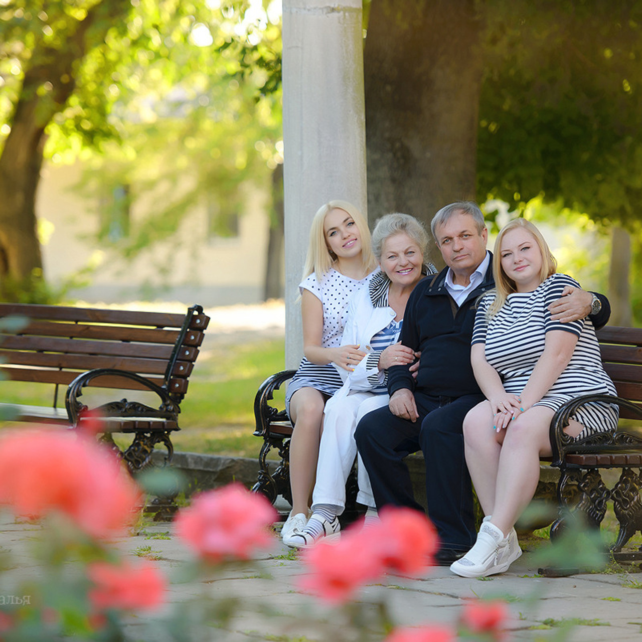 Семейный фотограф в Севастополе. Фотосессия на Херсонесе в Музейном дворике