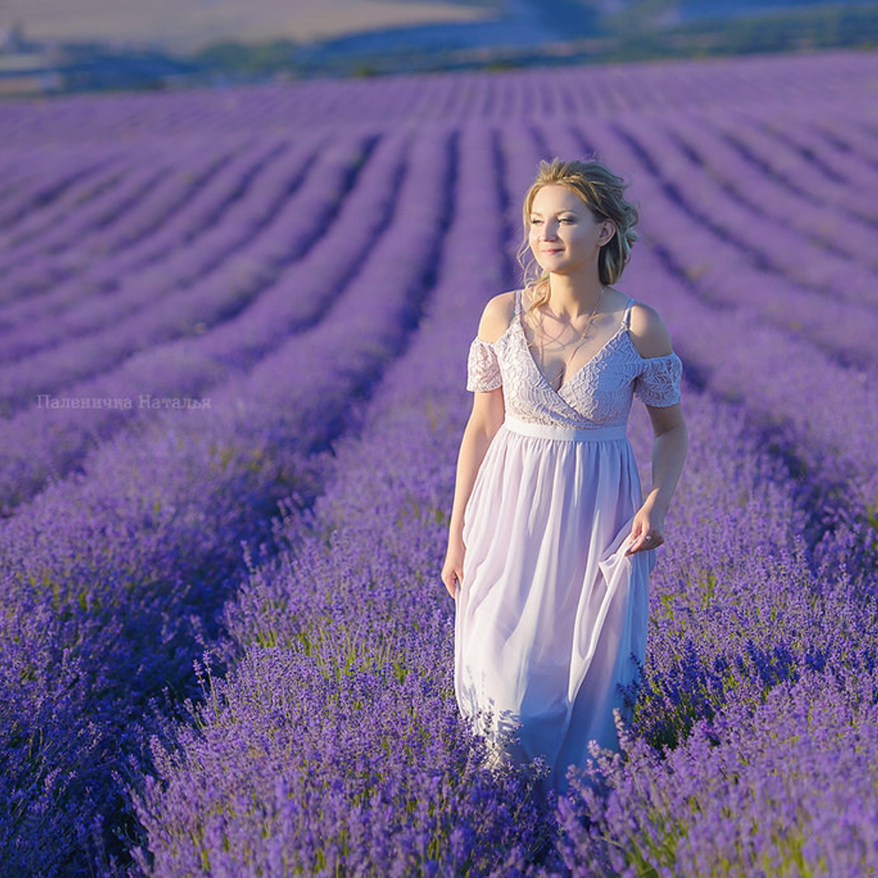 Профессиональный фотограф в Крыму. Фотосессия в лавандовом поле