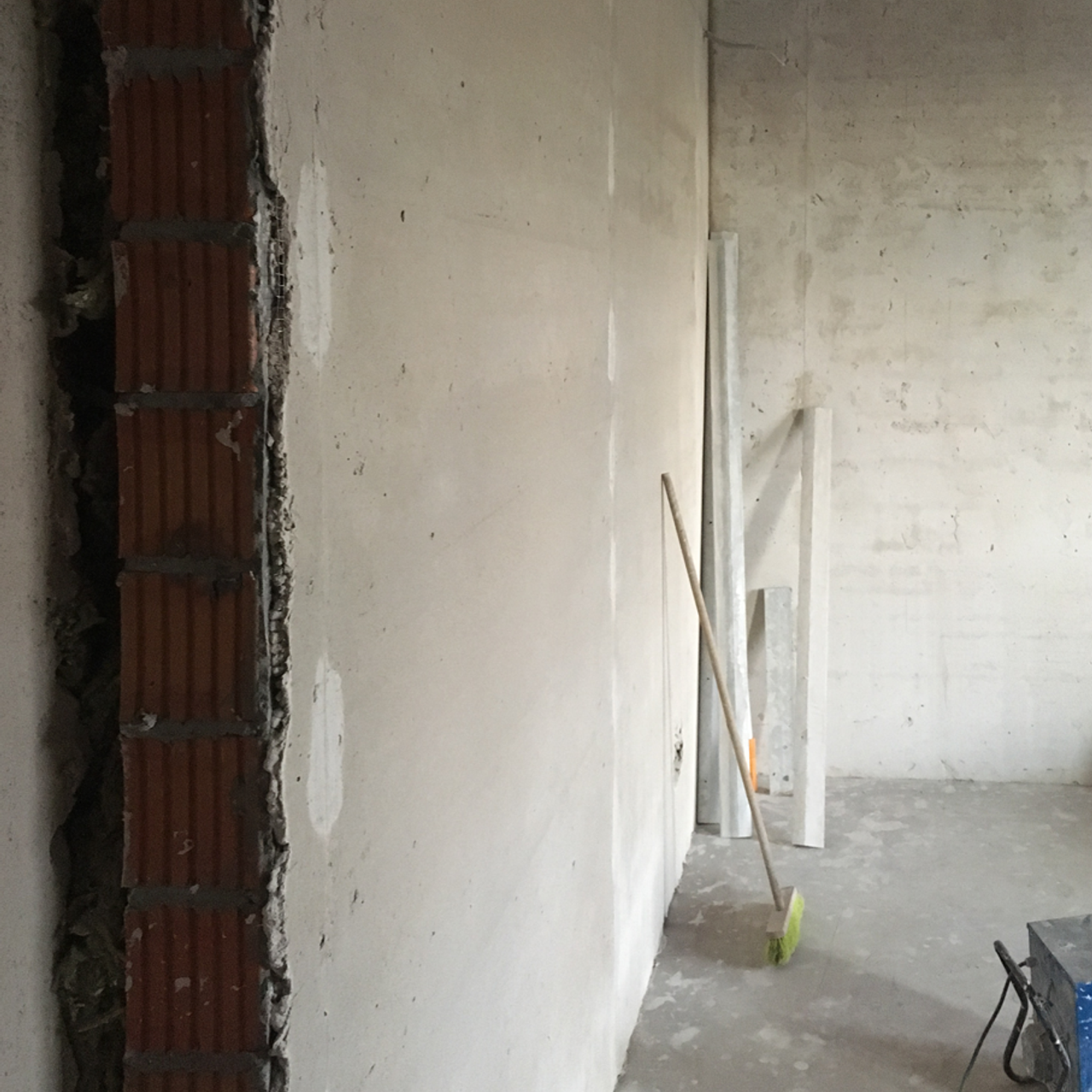 Минималистичная и функциональная студия для холостяка, ЖК Лахта парк. Дизайн интерьера в Петербурге Ворфаламеева Яна