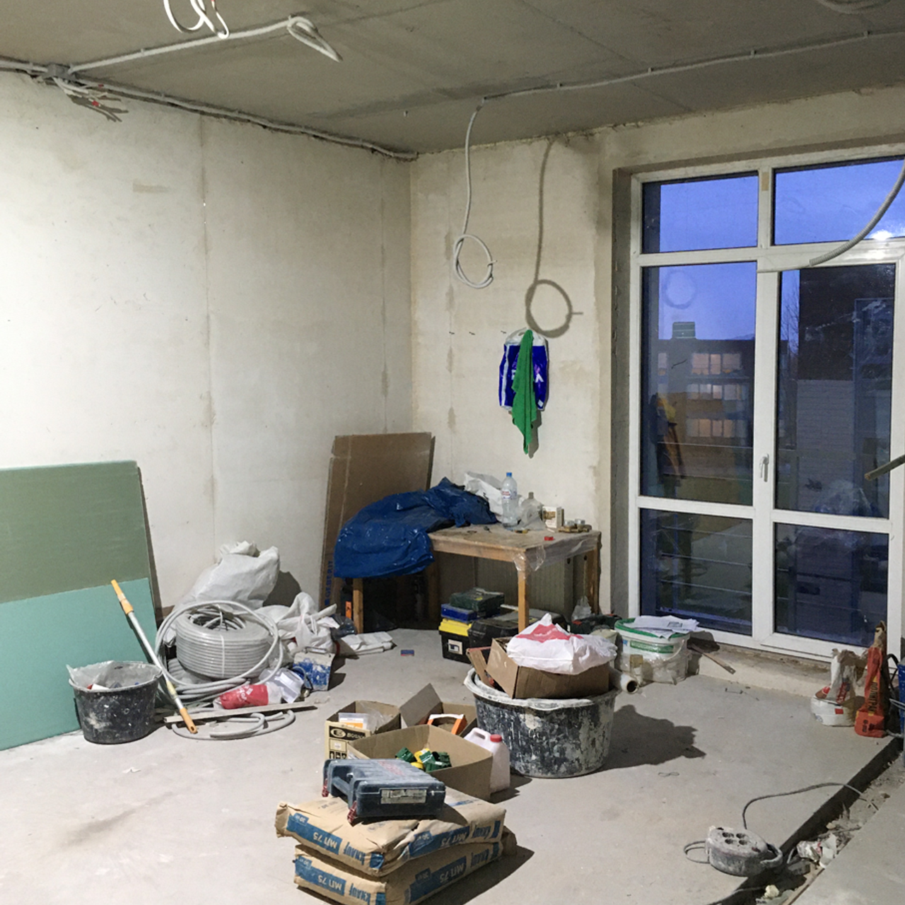 Минималистичная и функциональная студия для холостяка, ЖК Лахта парк. Дизайн интерьера в Петербурге Ворфаламеева Яна