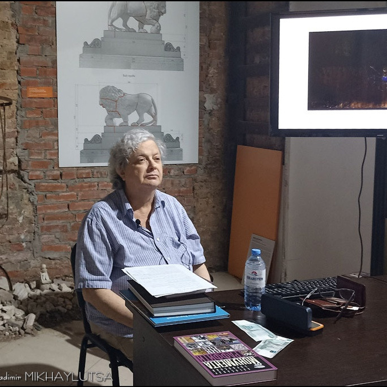 «От монумента до граффити»