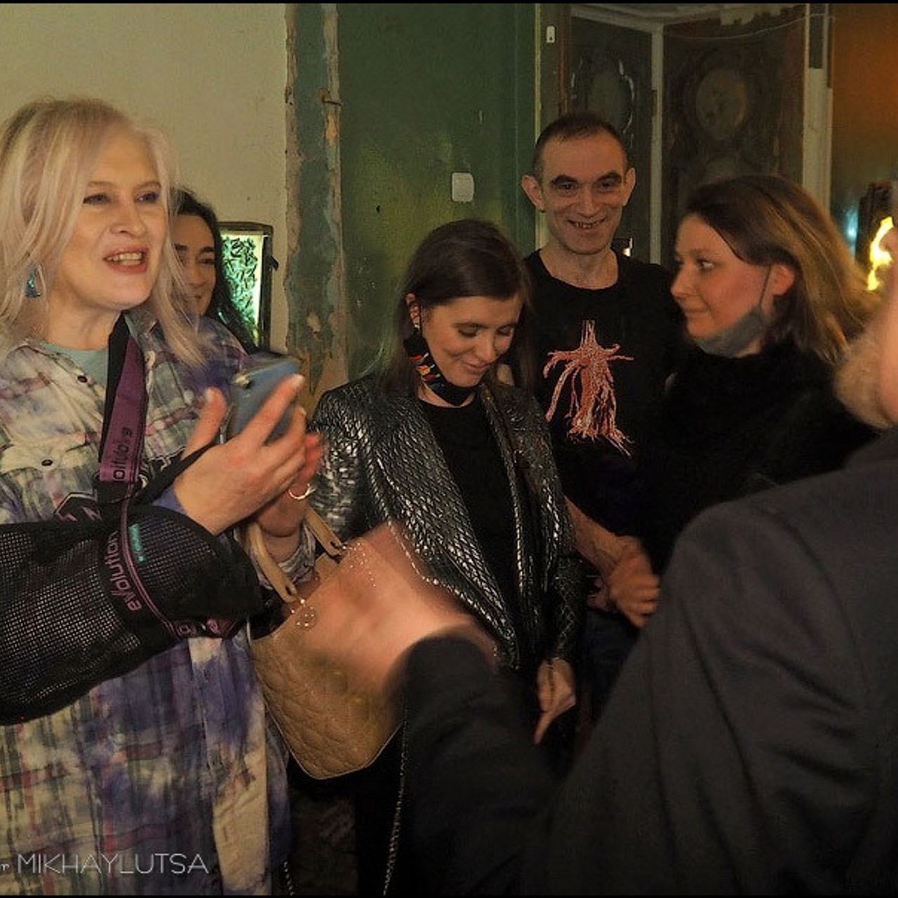 Восстание лайтбоксеров - Люминография - luminografia.ru