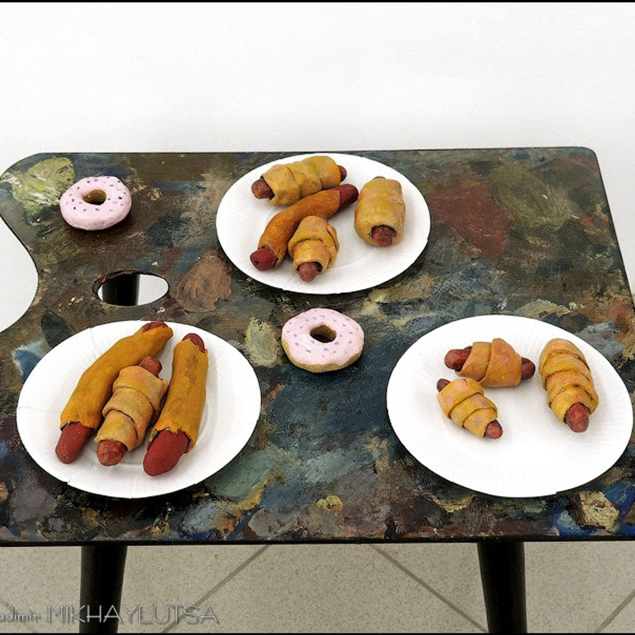 Сосиске в тесте 150 лет! - Люминография - luminografia.ru