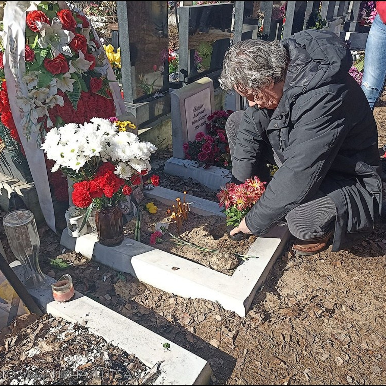 Валентин Самарин. Могила.