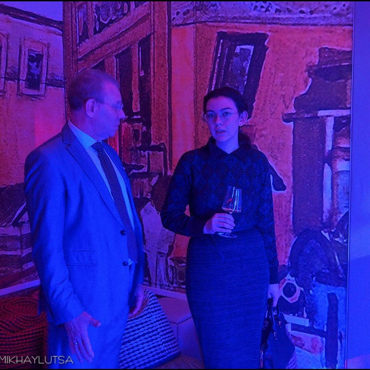 Посвящение космонавтике - Люминография - luminografia.ru