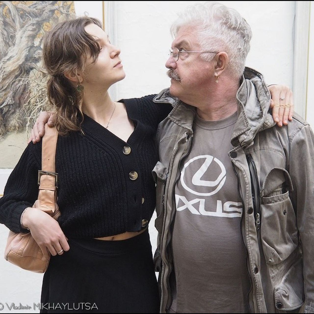 Латиф Казбеков «БУМАЖНЫЕ МИРЫ»