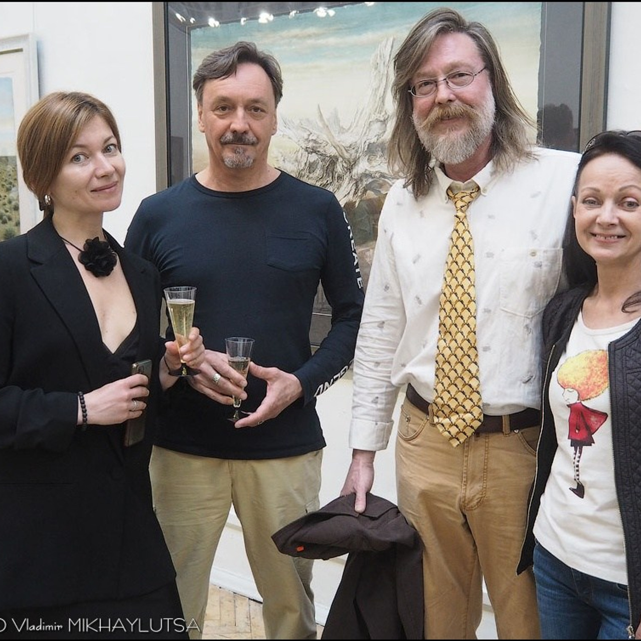 Латиф Казбеков «БУМАЖНЫЕ МИРЫ»