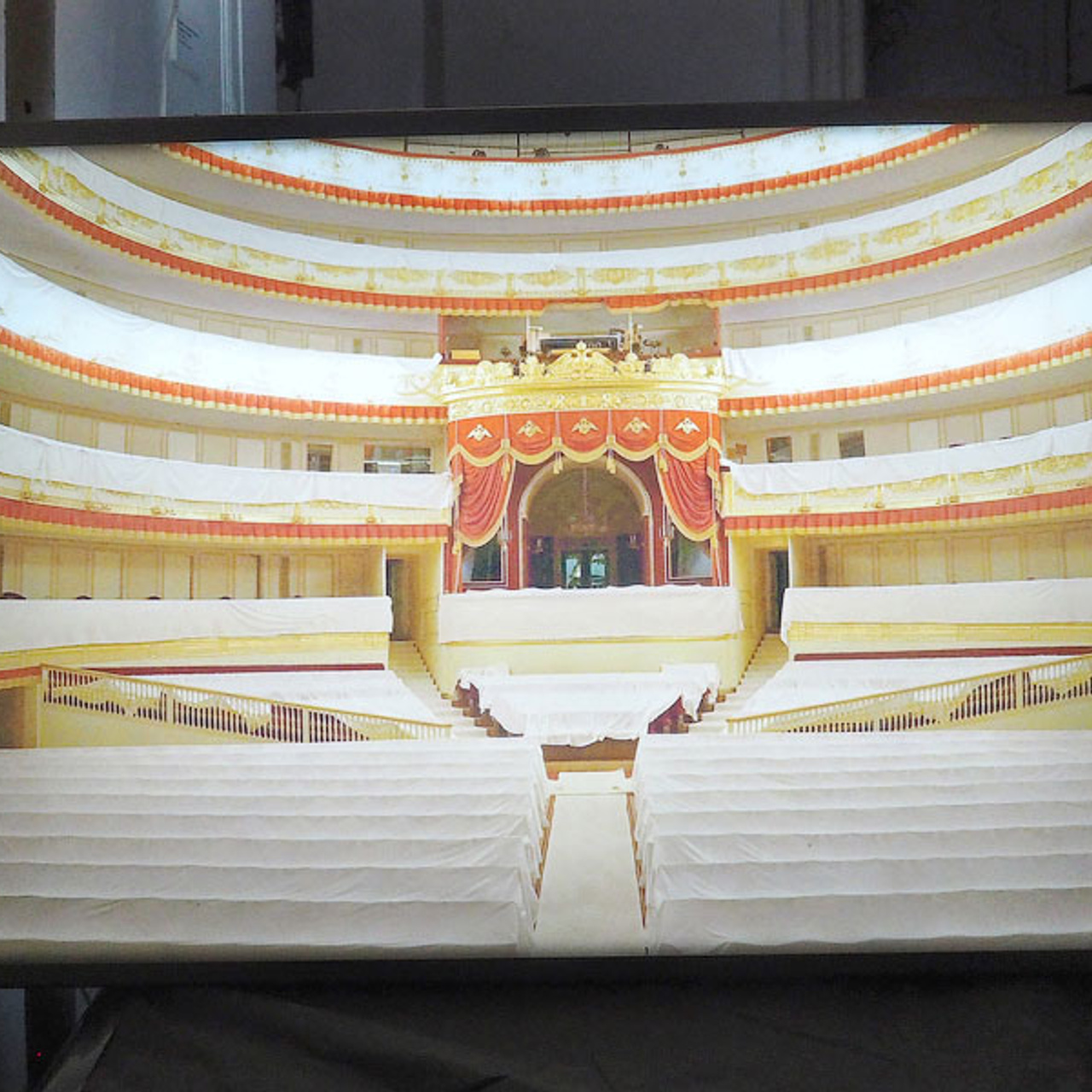 Восстание лайтбоксеров - Люминография - luminografia.ru