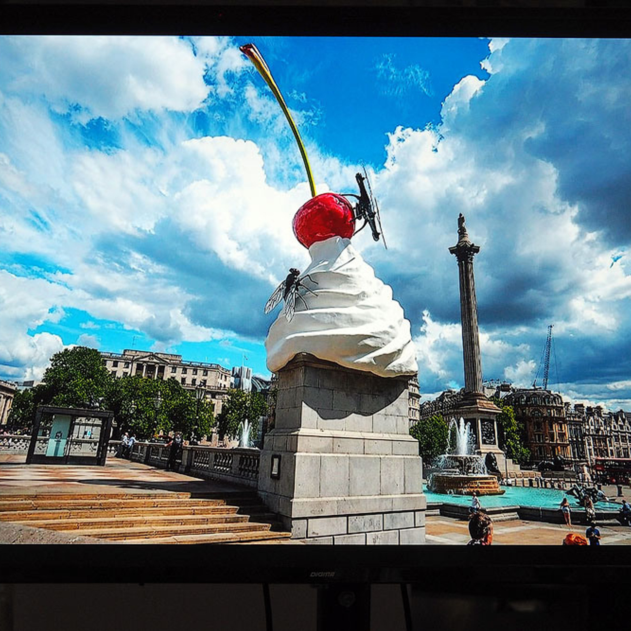 «От монумента до граффити»