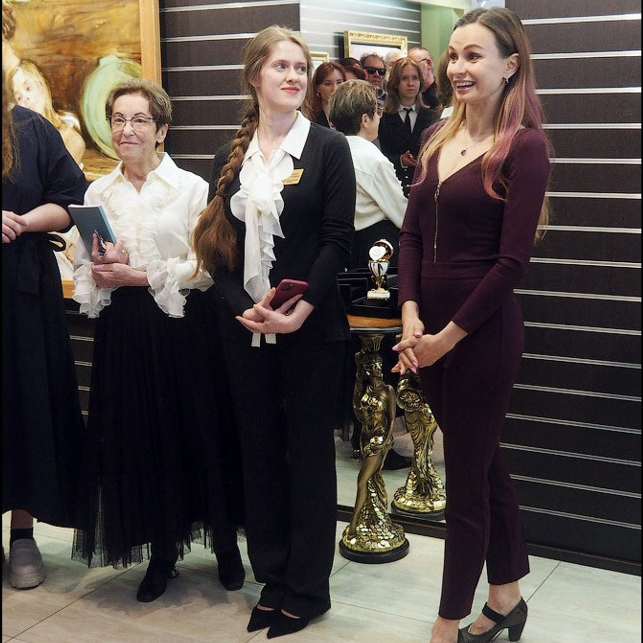 Юбилейная выставка галереи «Краски жизни»