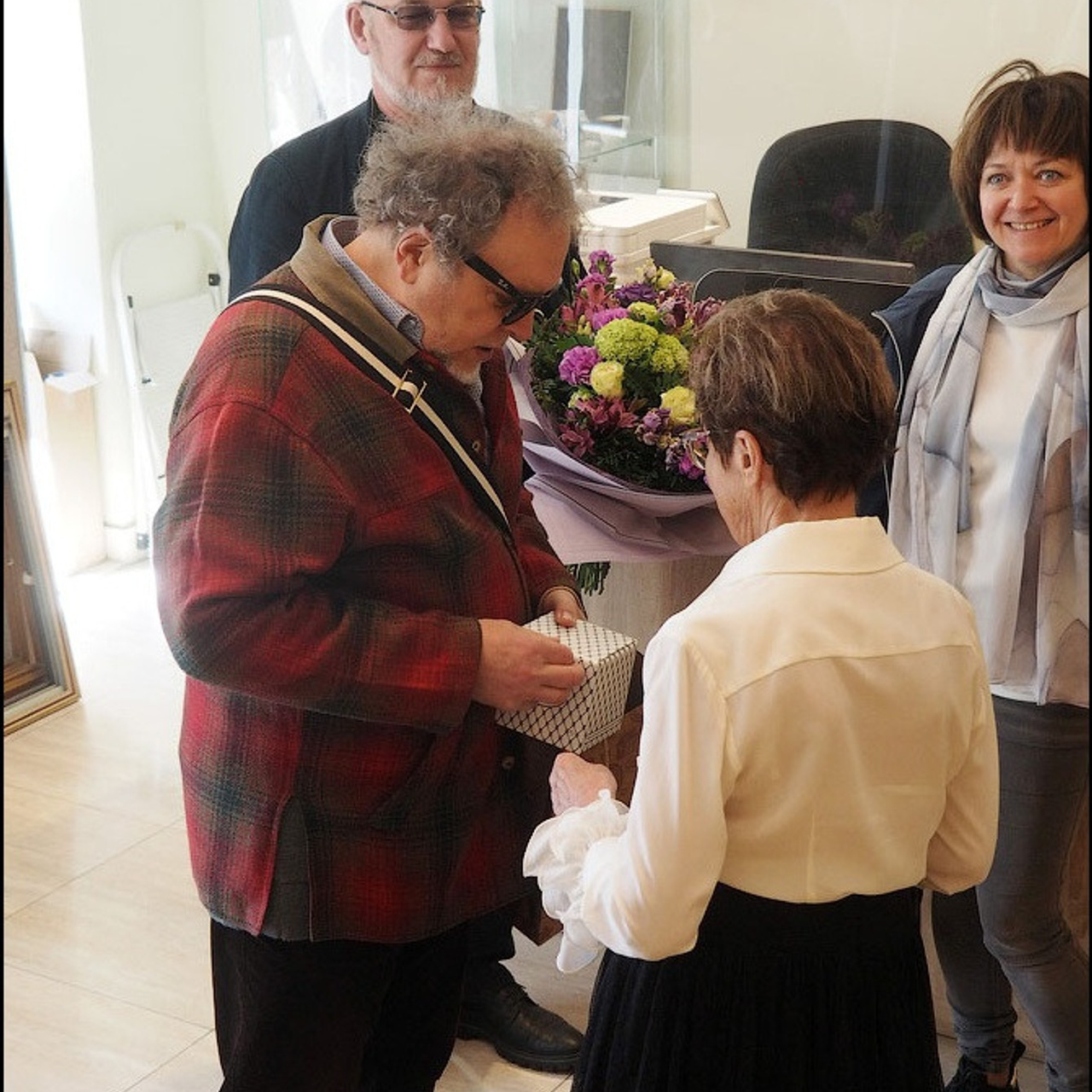 Юбилейная выставка галереи «Краски жизни»