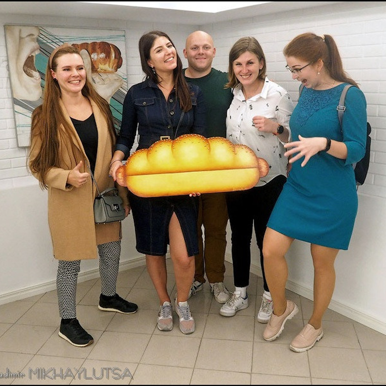 Сосиске в тесте 150 лет! - Люминография - luminografia.ru