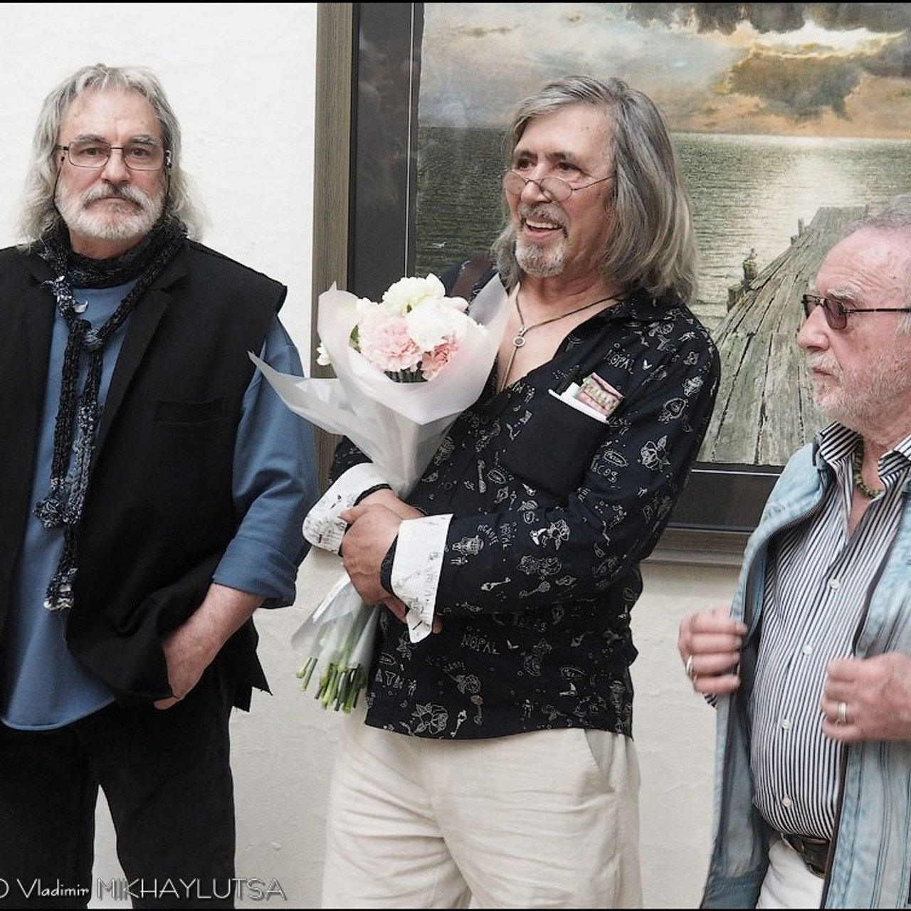 Латиф Казбеков «БУМАЖНЫЕ МИРЫ»