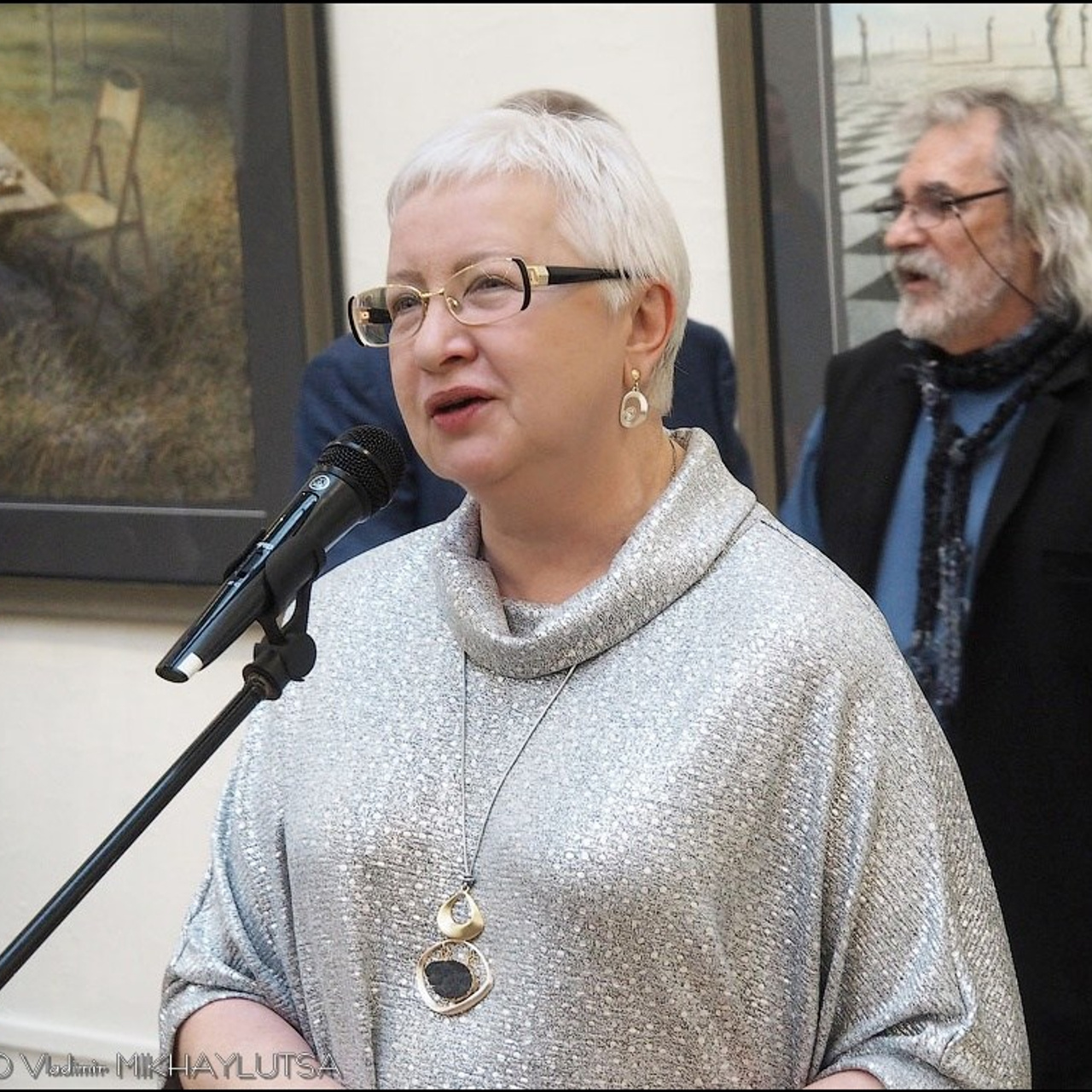 Латиф Казбеков «БУМАЖНЫЕ МИРЫ»