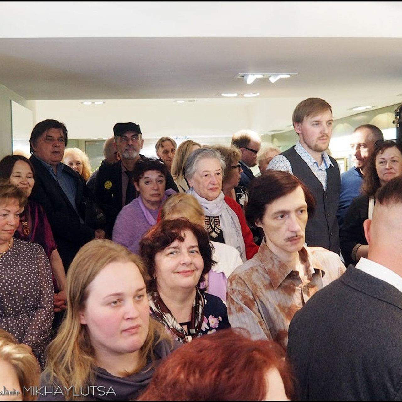 Юбилейная выставка галереи «Краски жизни»