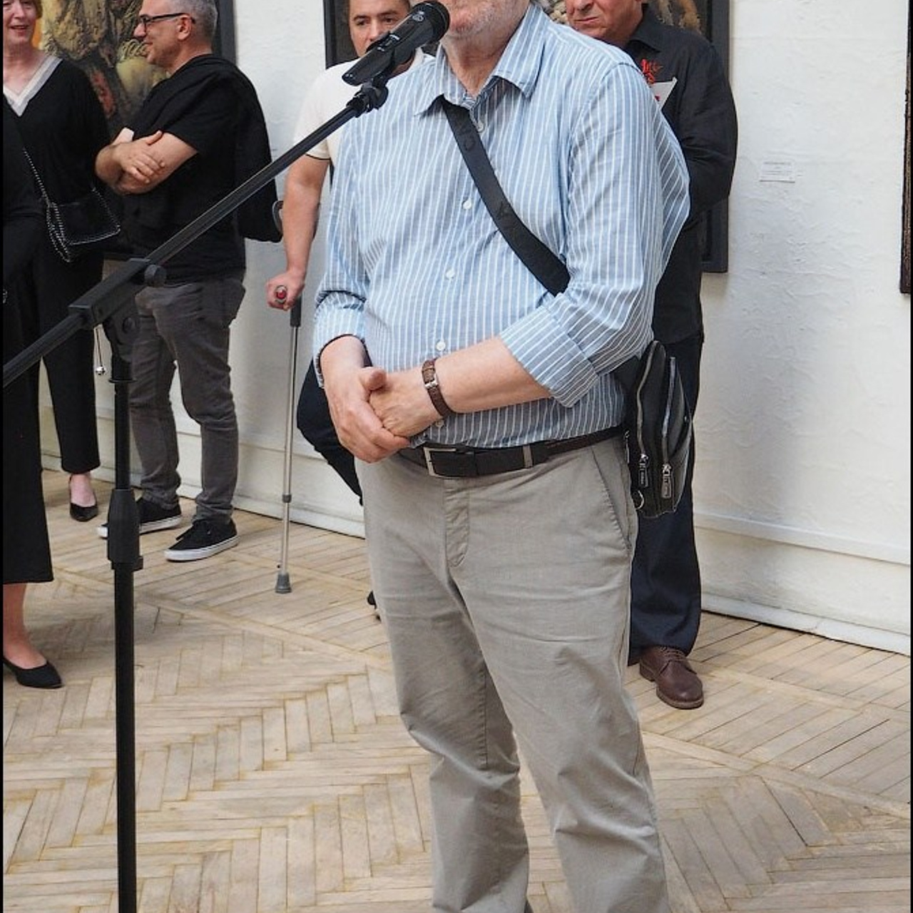 художник Вячеслав Михайлов