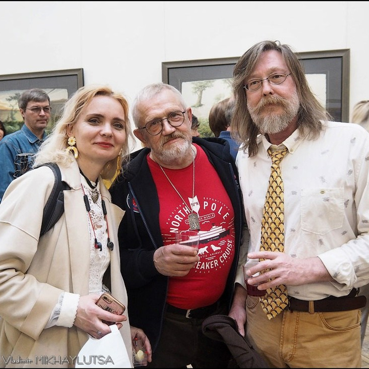 Латиф Казбеков «БУМАЖНЫЕ МИРЫ»